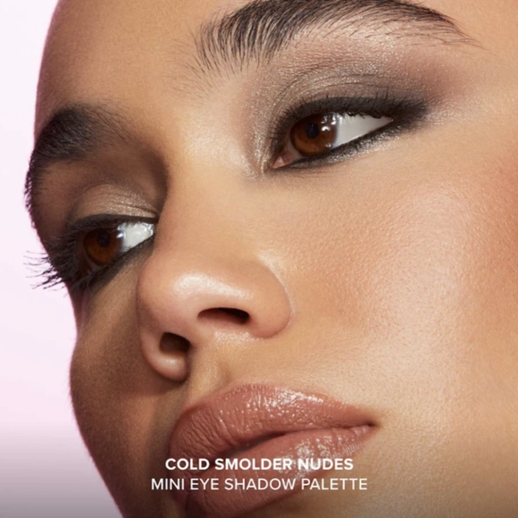 ✨New Release✨Too Faced Born This Way Complexion-Inspired Eyeshadow Palette-NIB - Picture 7 of 11